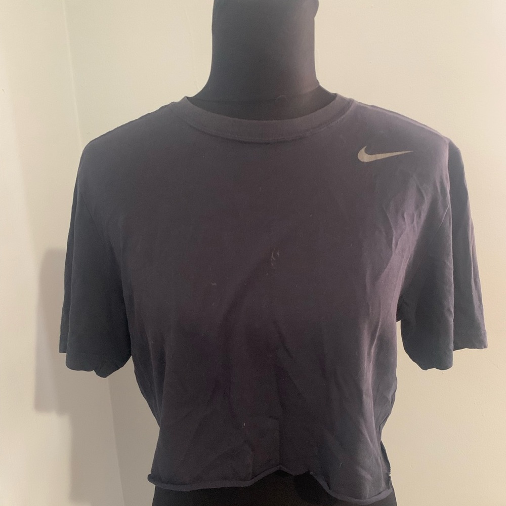 Dark blue cropped Nike shirt